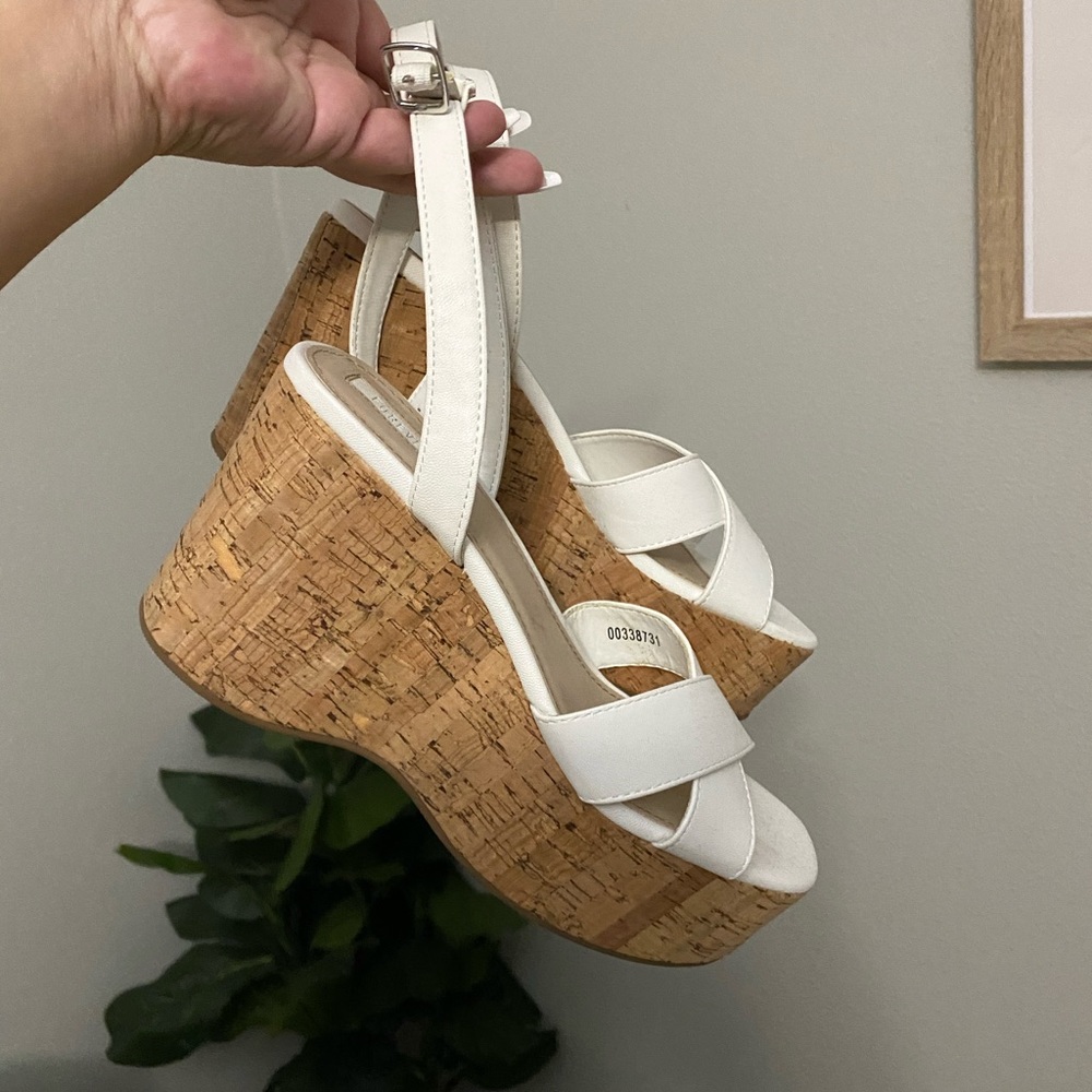 White Platforms - Picture 3 of 3